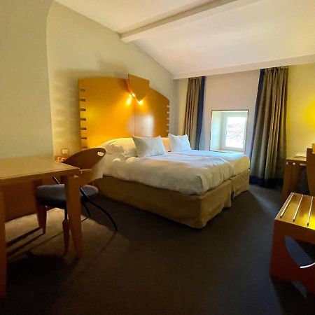 Hotel Au Logis Des Remparts Сент-Емільйон Екстер'єр фото